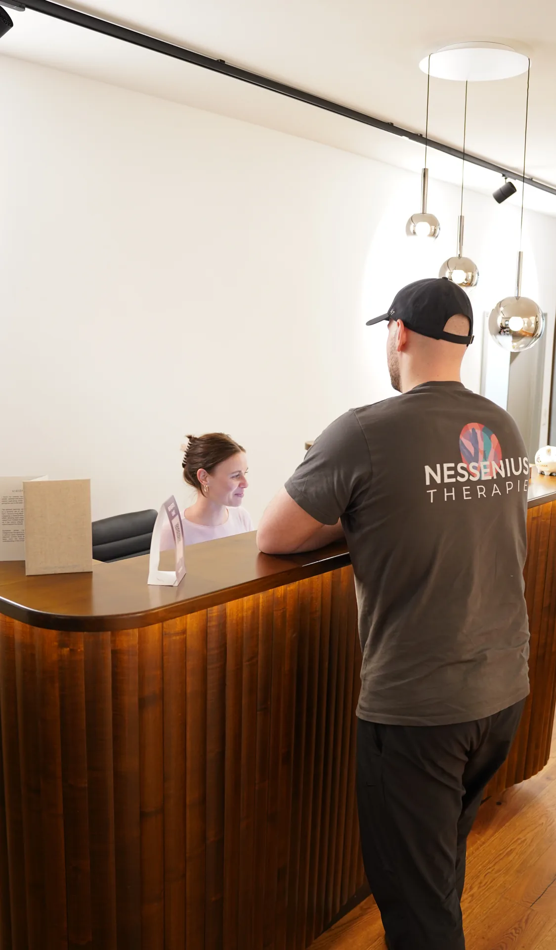 Mitarbeiter im Trainingsbereich – Karriere bei Nessenius Therapie München